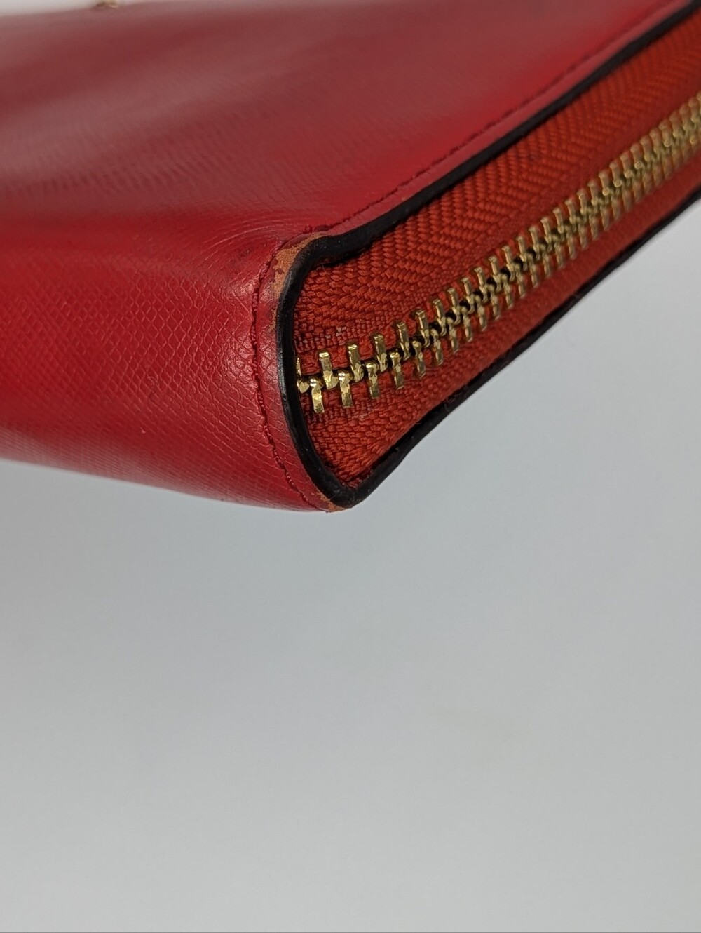 Kate Spade Wallet Red Continental Saffiano Leather Golden Hardware Zip Around - Picture 13 of 15